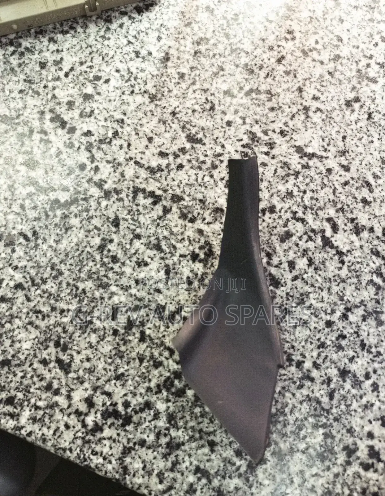 Prado J150 Windscreen Finisher