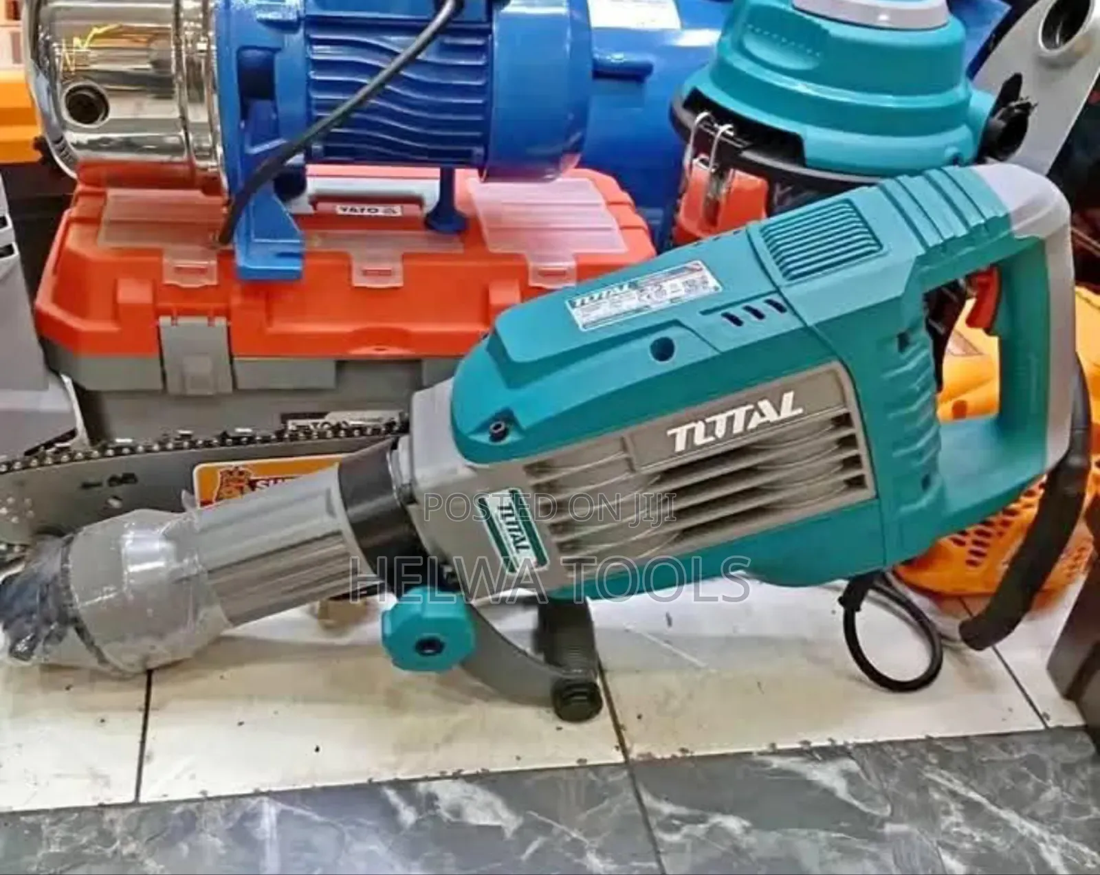 Total Heavy Duty Demolition Breaker, (1700 Watts)