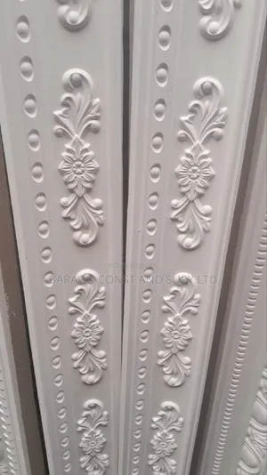 Pu Cornice 4"
