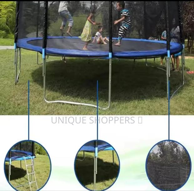 10 Ft Trampoline With Safety Enclosure Net - thumbnail 4