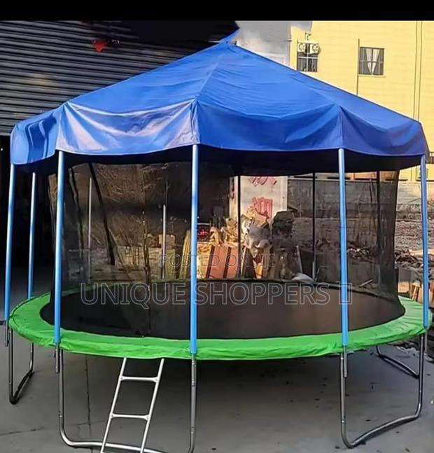 10 Ft Trampoline With Safety Enclosure Net - thumbnail 5