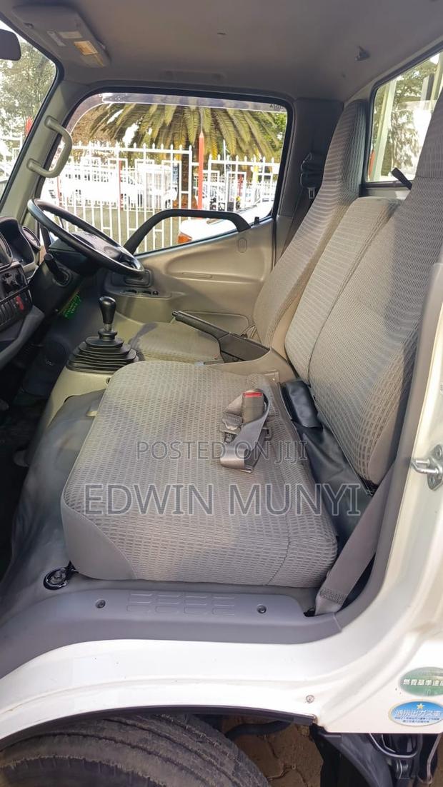 Selling Toyota Dyna - thumbnail 4