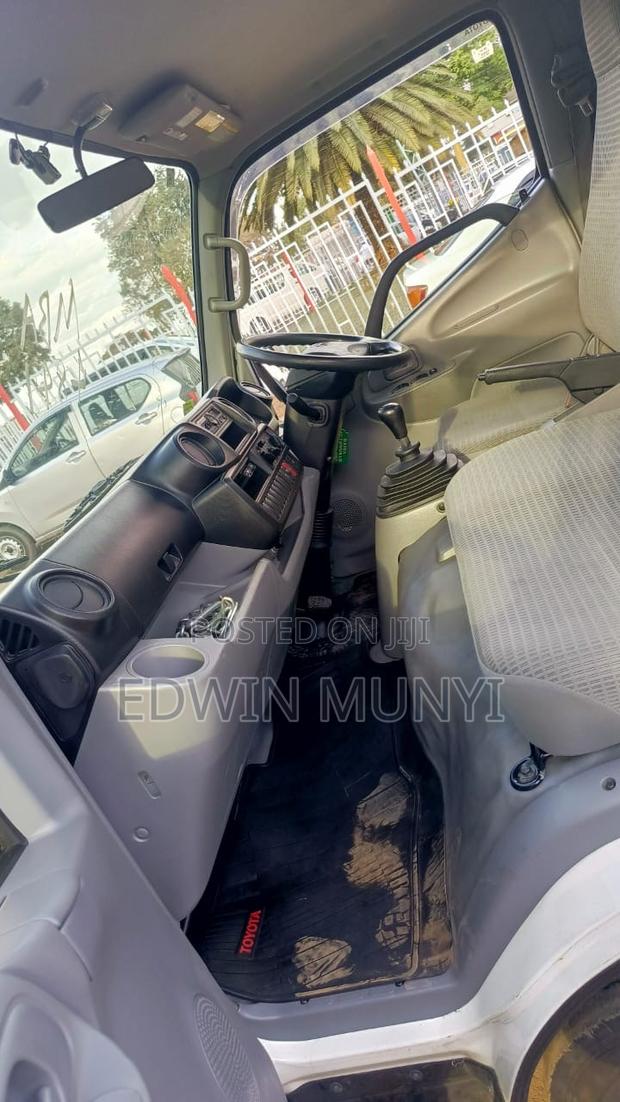 Selling Toyota Dyna - thumbnail 7