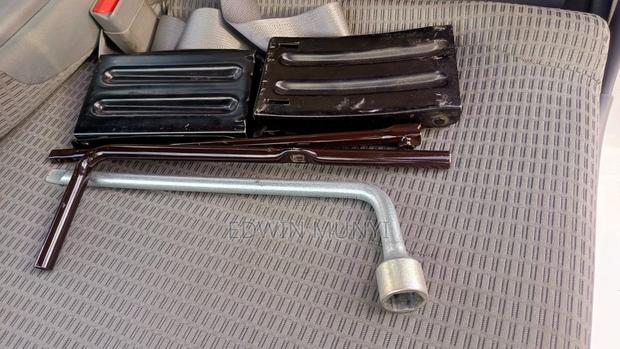 Selling Toyota Dyna - thumbnail 6