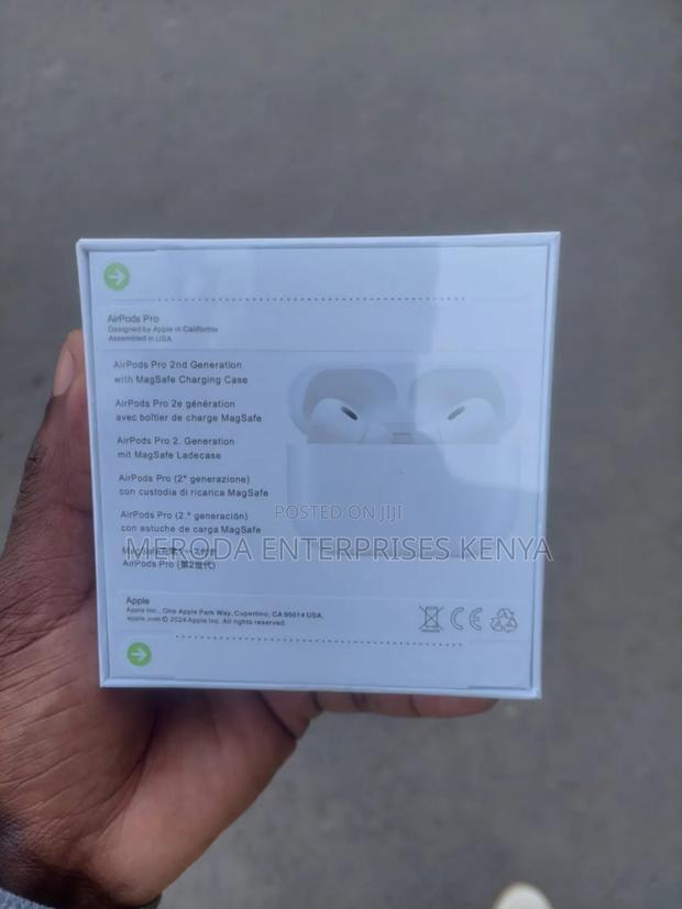 2nd Generation Earpods Pro White - main view