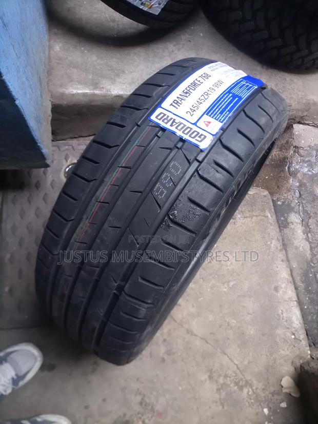 245/45r19 98w Goddard Tyres - main view