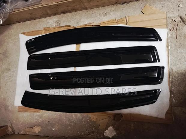 Toyota Wish Original Windbreakers. - main view