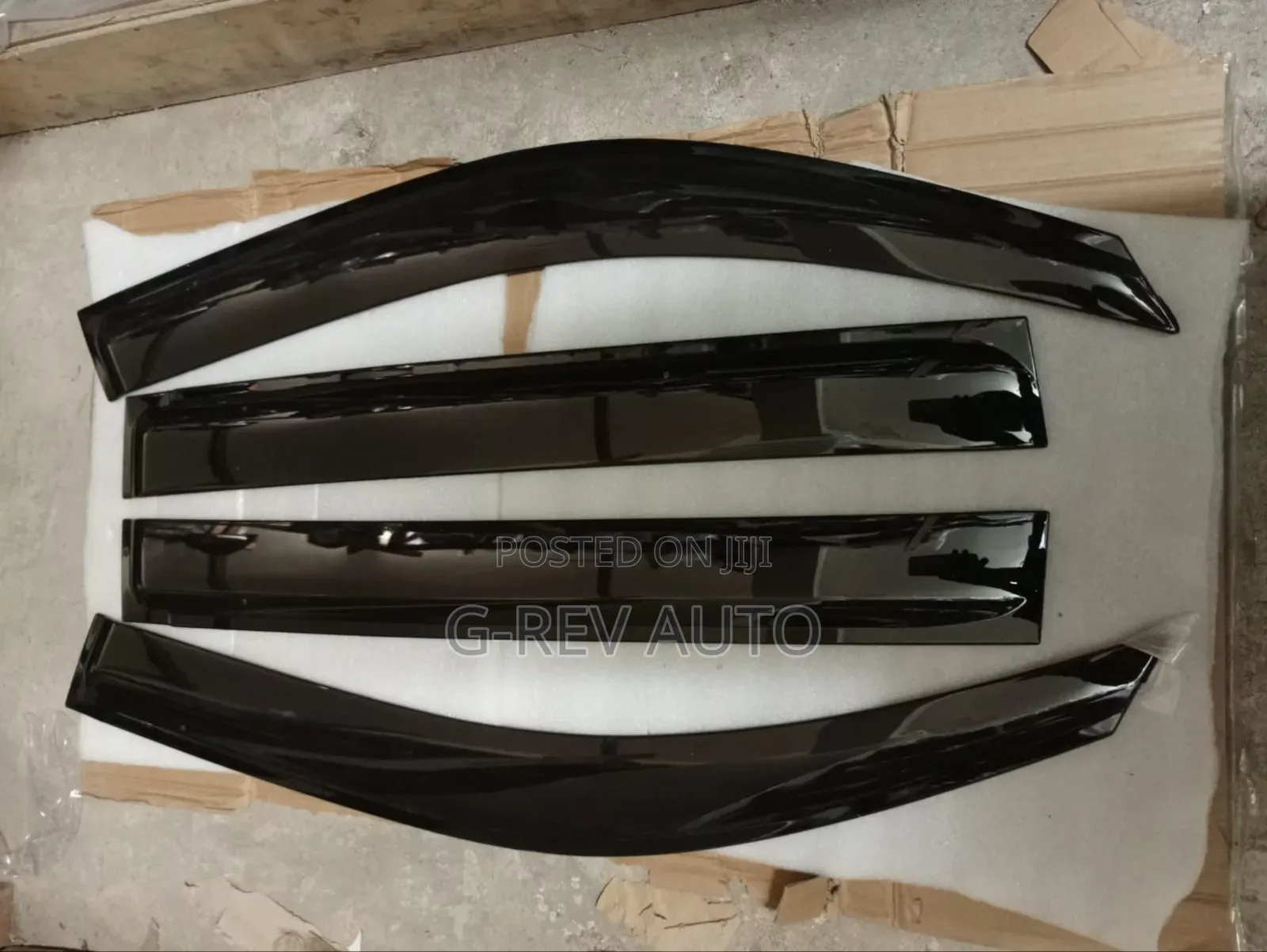 Nissan Patrol Y62 Original Windbreakers.