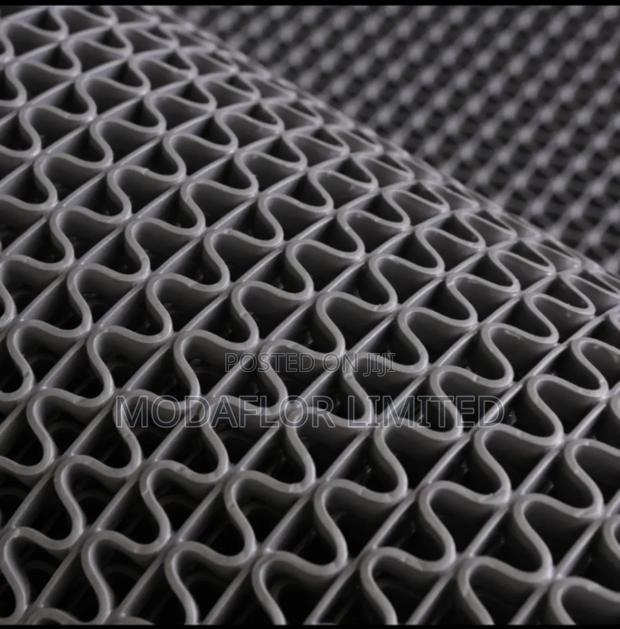 Heavy Duty Antislip S Mat – Long Lasting and Very Durable