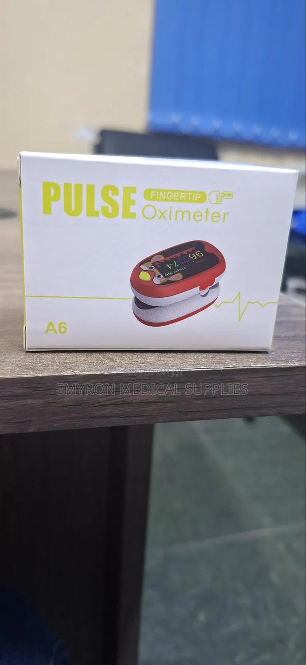 Rechargeable Pediatric Pulse Oximeter - main view