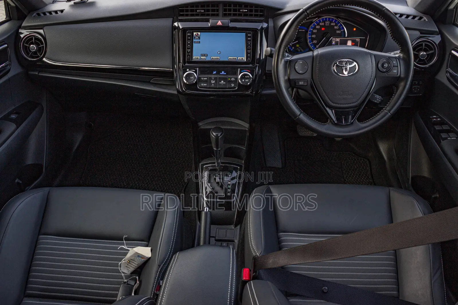 Toyota Corolla Fielder 1.5 Hybrid FWD 2018 Pearl