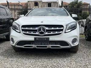 Mercedes-Benz GLA-Class 2018 Pearl