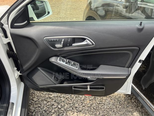 Mercedes-Benz GLA-Class 2018 Pearl - thumbnail 12