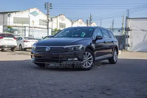 Volkswagen Passat 2.0T S 2018 Green