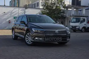 Volkswagen Passat 2.0T S 2018 Green