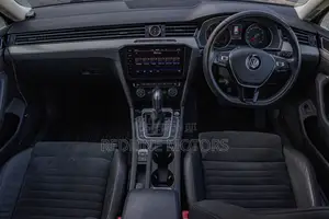 Volkswagen Passat 2.0T S 2018 Green