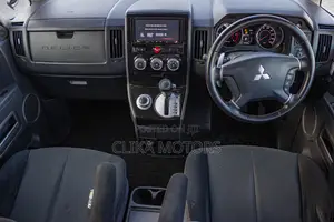 Mitsubishi Delica 2018 Pearl