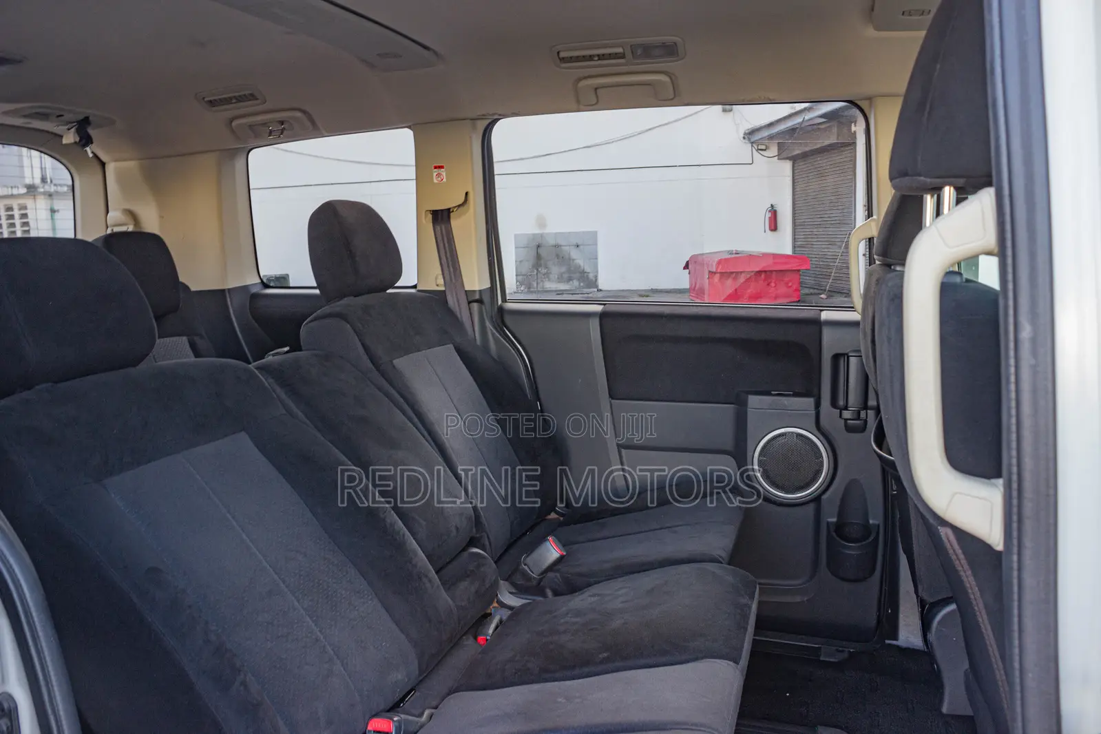 Mitsubishi Delica 2018 Pearl
