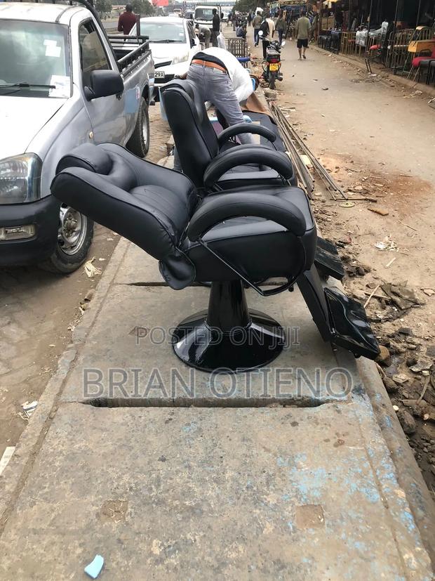 Adjustede/Rotating Barber Chairs - main view