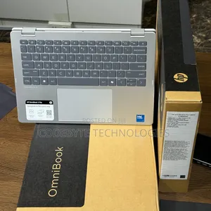 New Laptop HP OmniBook 5 Flip 16GB Intel Core i7 SSD 512GB