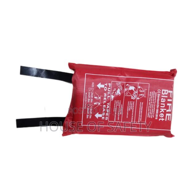 Fire Blankets With Length Of 1.8 By 1.8 M