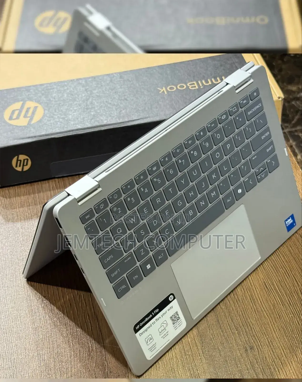 New Laptop HP OmniBook 5 Flip 16GB Intel Core i7 SSD 512GB