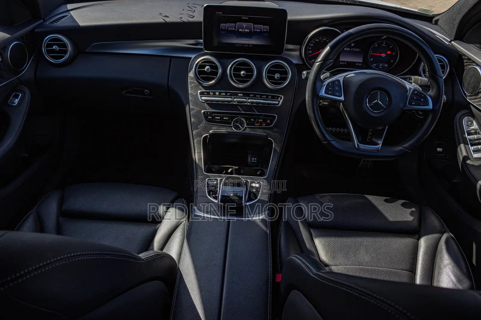 Mercedes-Benz C220 Base 2018 Pearl