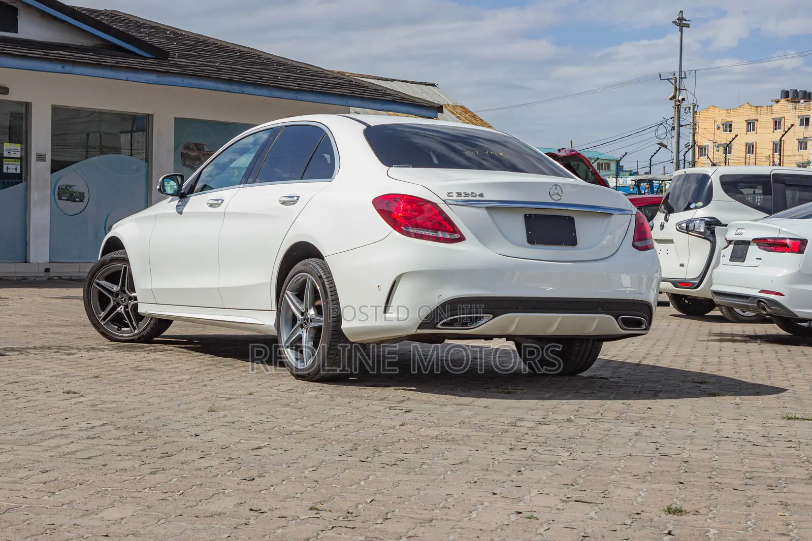 Mercedes-Benz C220 Base 2018 Pearl