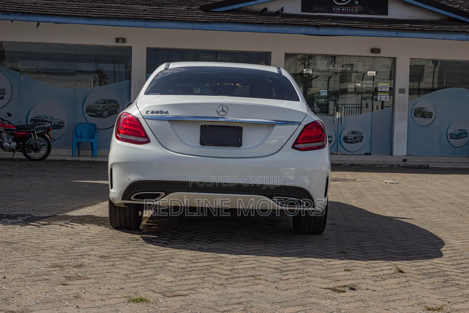 Mercedes-Benz C220 Base 2018 Pearl
