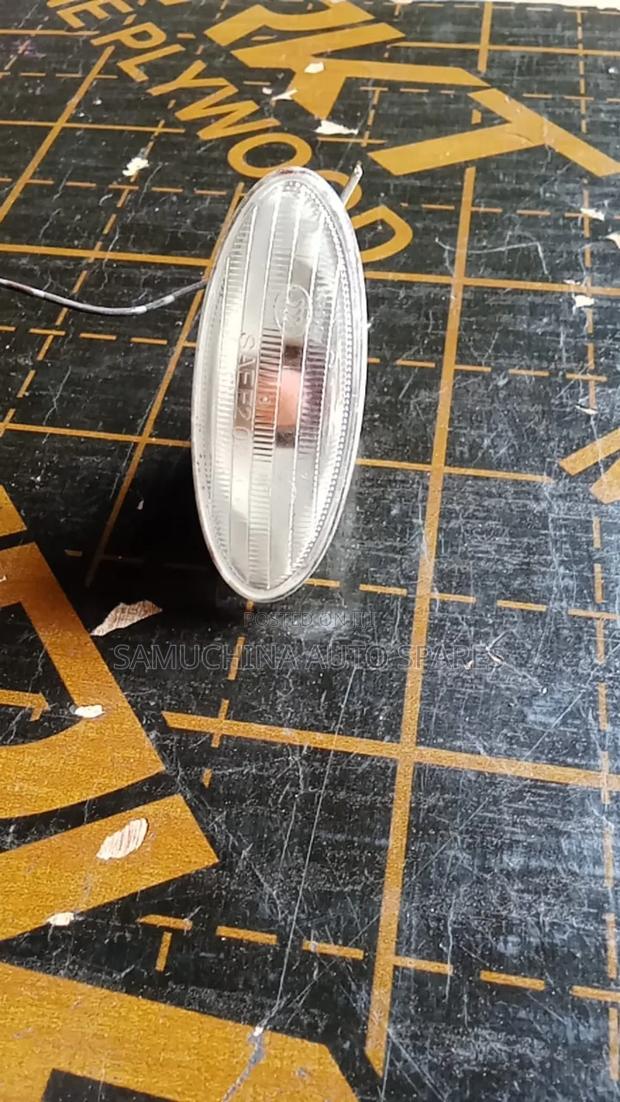 Wing Light Nissan Note E12 - main view