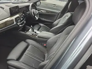 BMW 530i 2018 Gray
