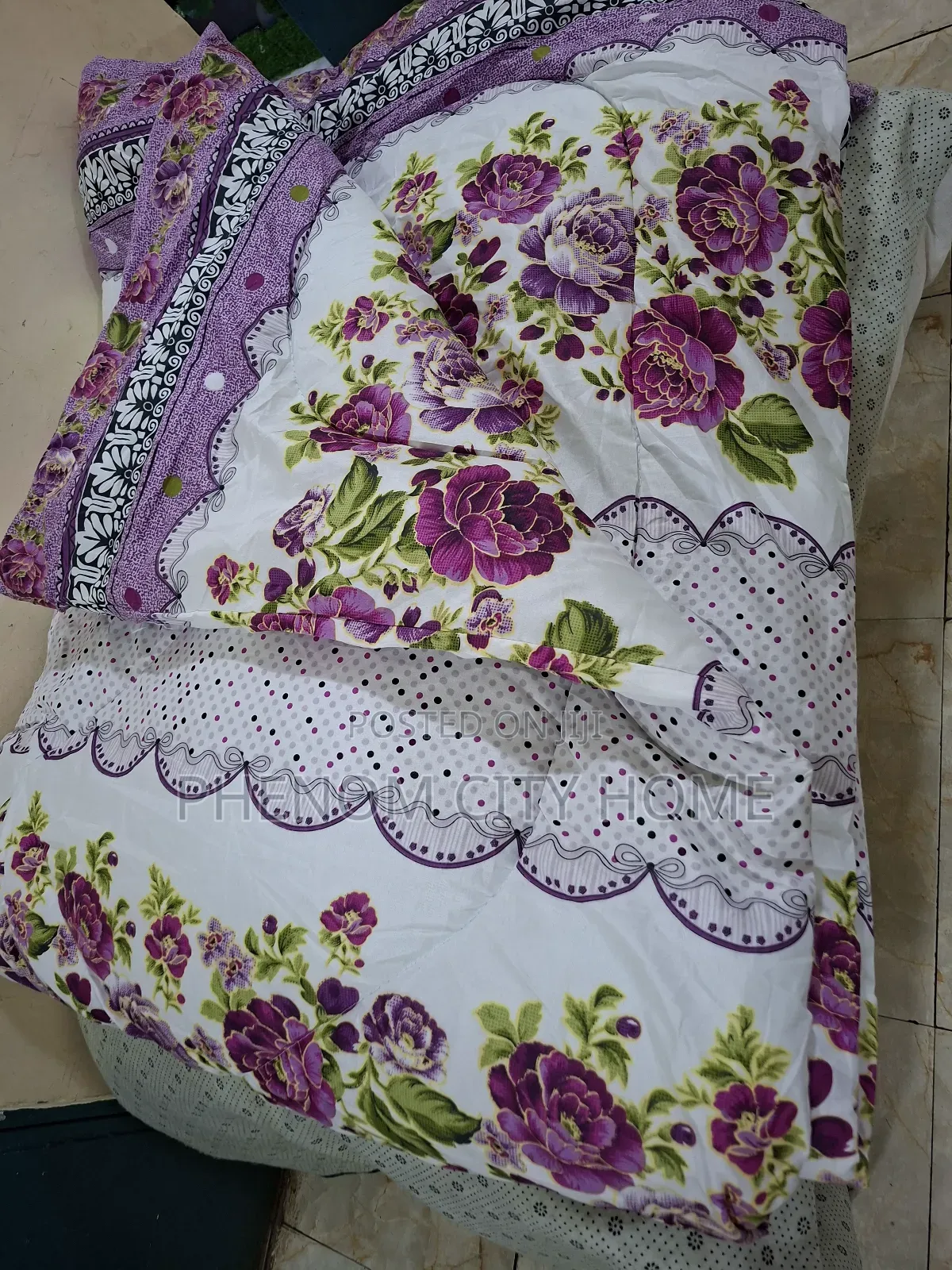Flowered Cotton Duvet With Bedsheet
