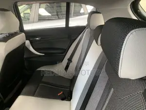 BMW 118i 2018 Blue