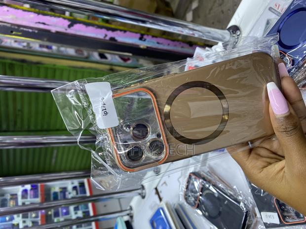 Esr Silicone Case for iPhone 17 Pro With Magsafe and Lense Protector - thumbnail 2