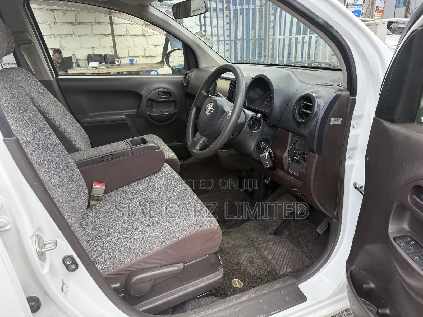 Toyota Passo 1.0 AWD 2013 White