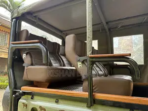 Land Rover Defender Soft Top AWD 1997 Green
