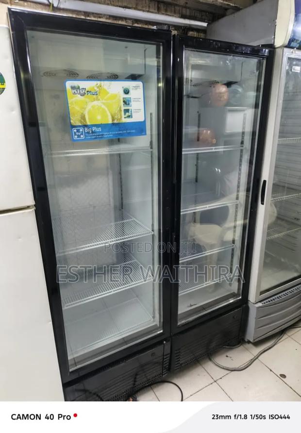 Very Clean Display Fridge - thumbnail 3