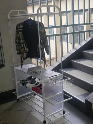 Garment Modern Cloth Rack With 3 Shelves