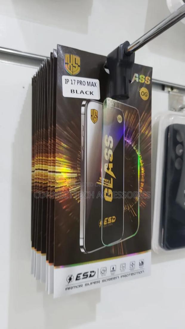 iPhone 17 Pro Max Screen Protector - thumbnail 3