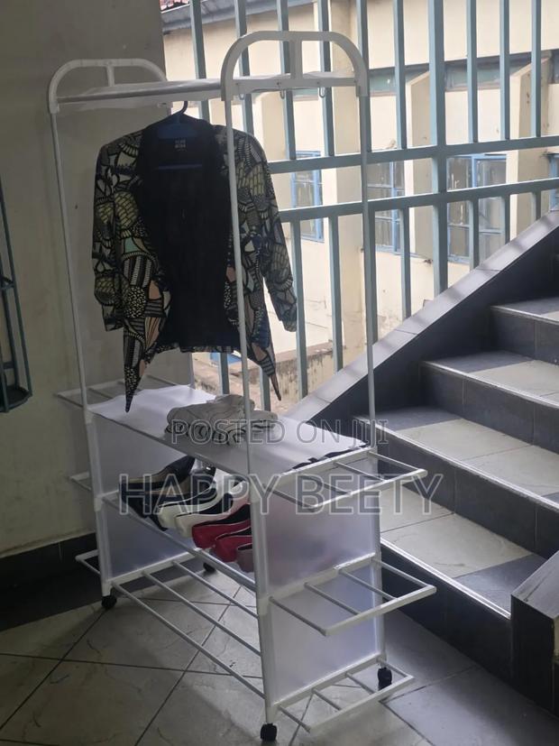Garment Modern Cloth Rack With 3 Shelves - thumbnail 2