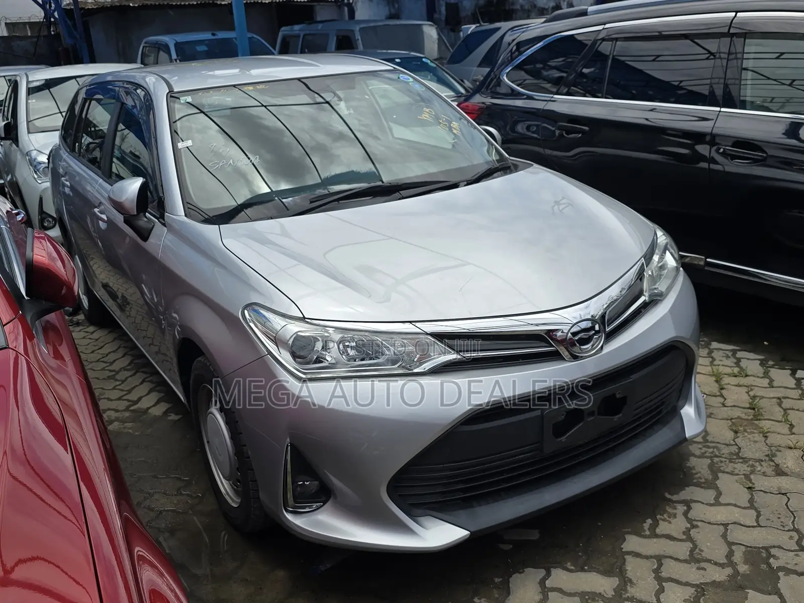 Toyota Corolla Fielder 2018 Silver