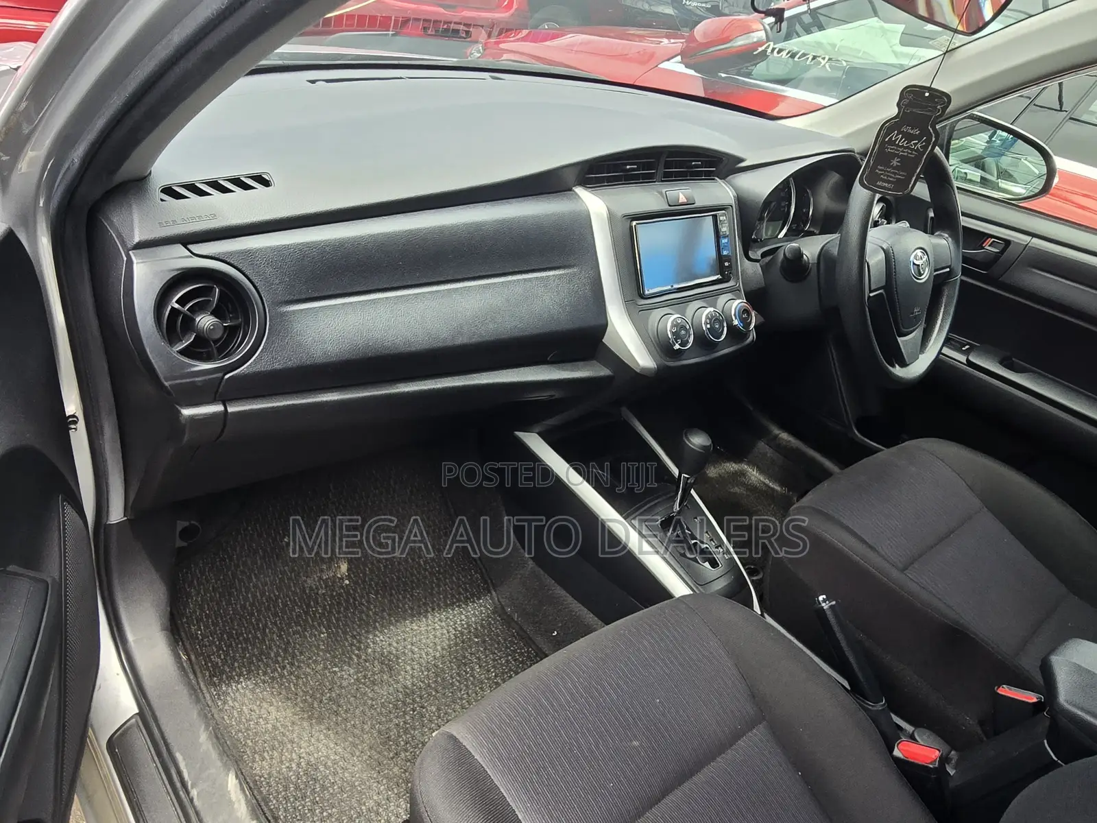 Toyota Corolla Fielder 2018 Silver