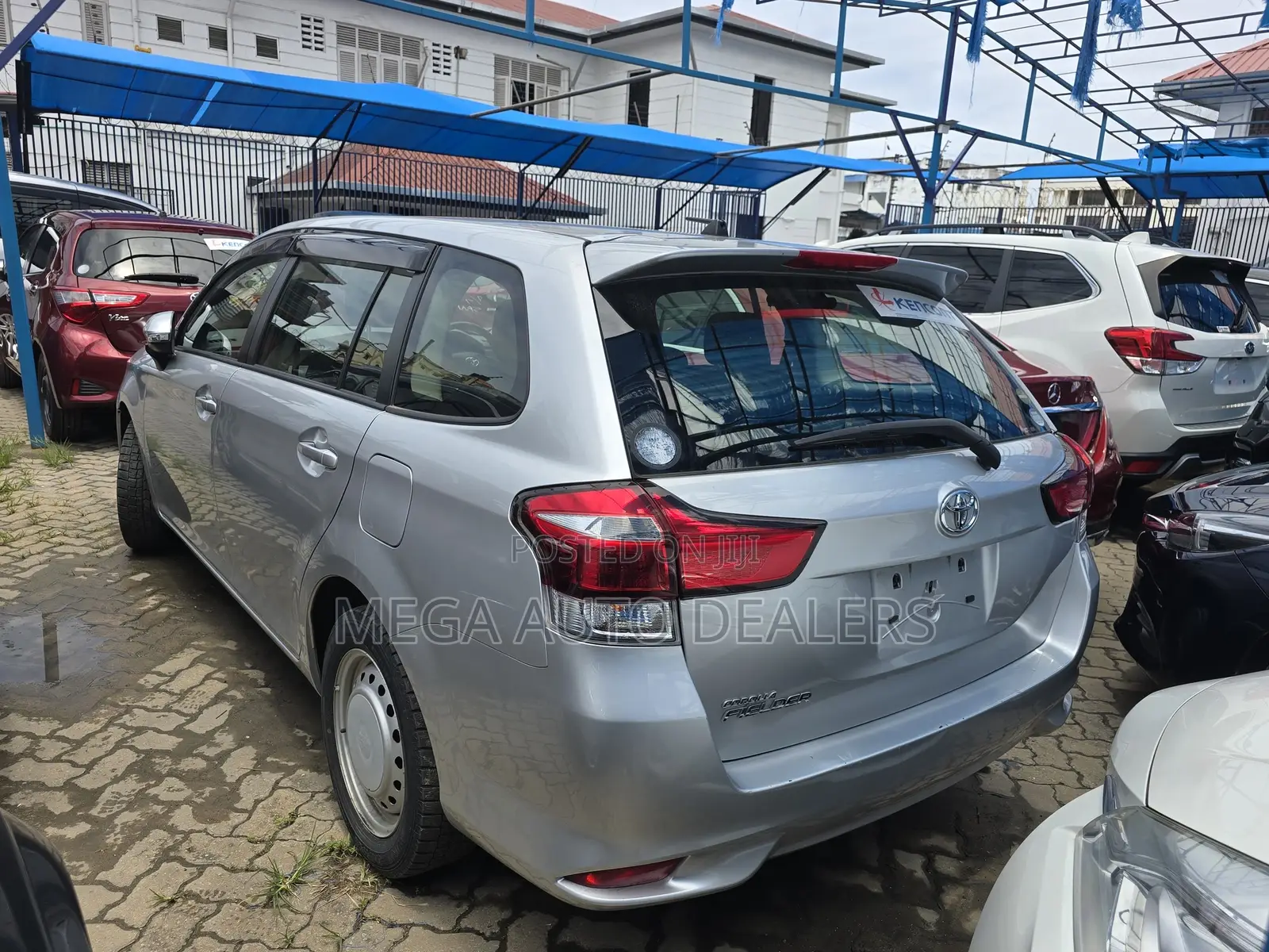 Toyota Corolla Fielder 2018 Silver