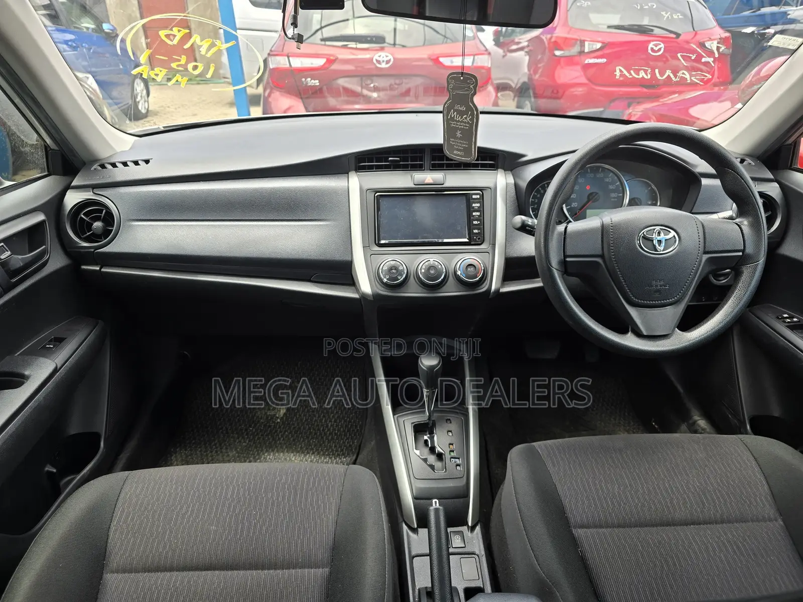 Toyota Corolla Fielder 2018 Silver