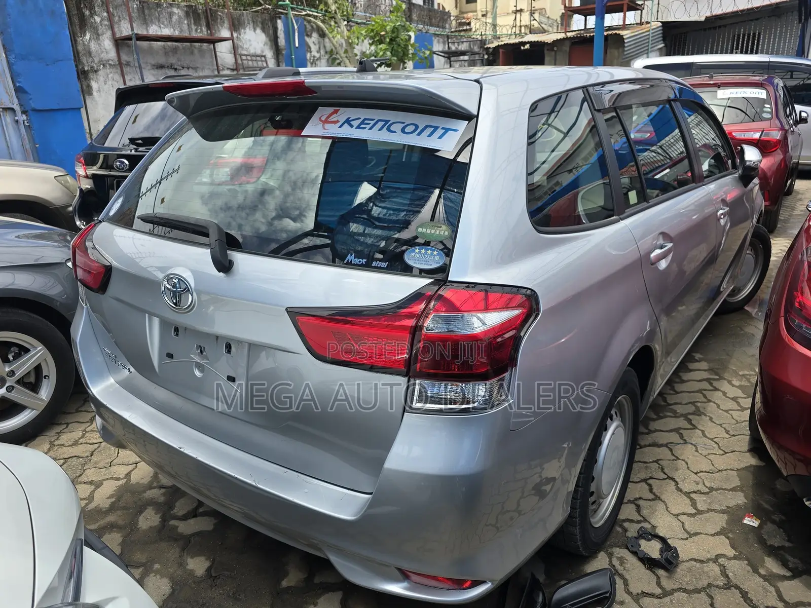 Toyota Corolla Fielder 2018 Silver