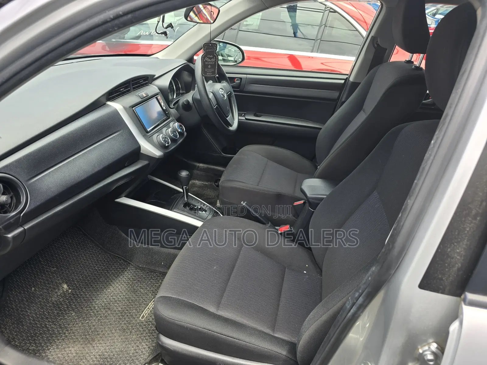 Toyota Corolla Fielder 2018 Silver