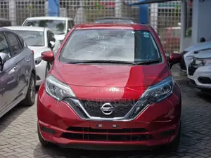 Nissan Note 2018 Red