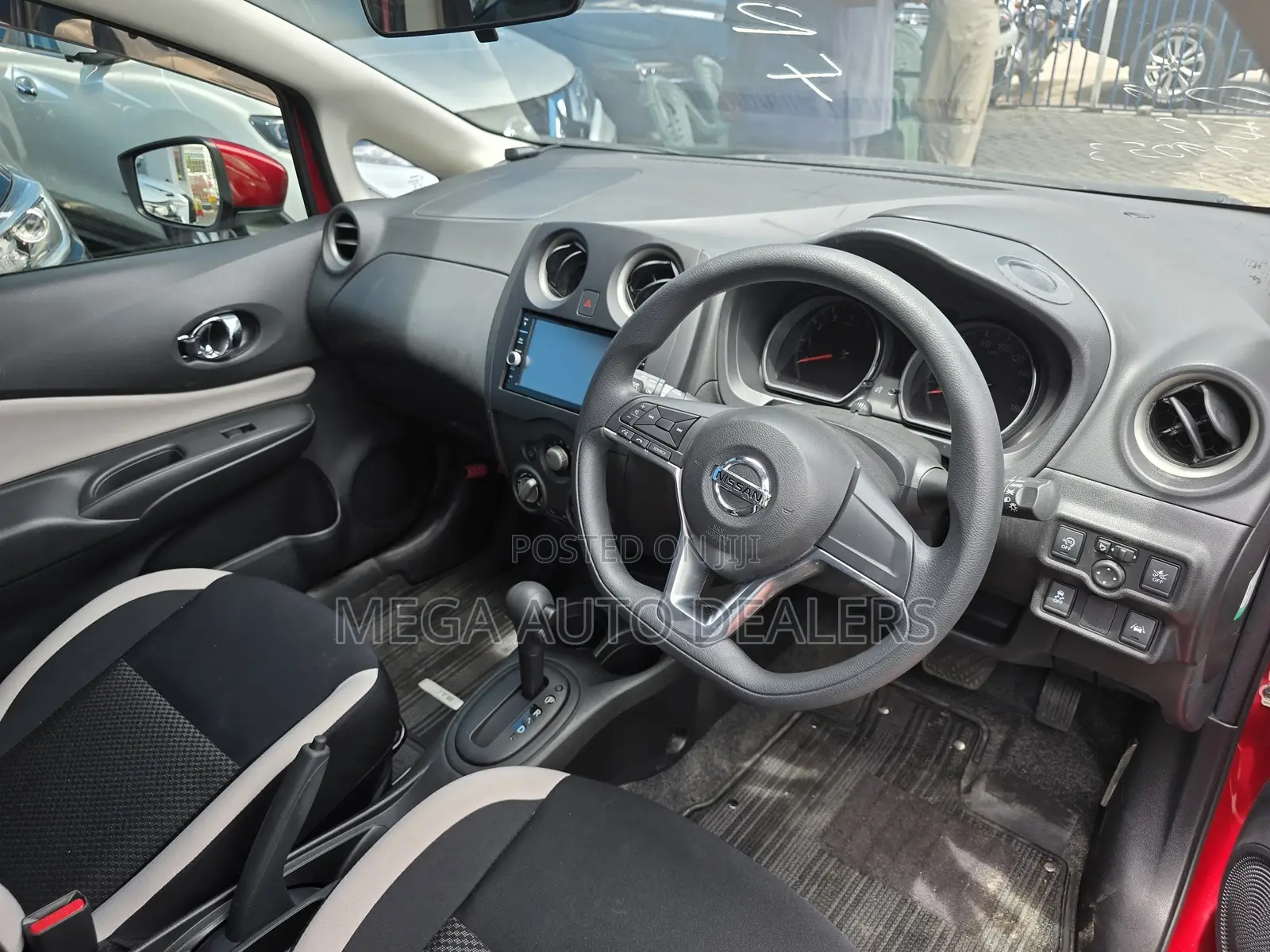 Nissan Note 2018 Red