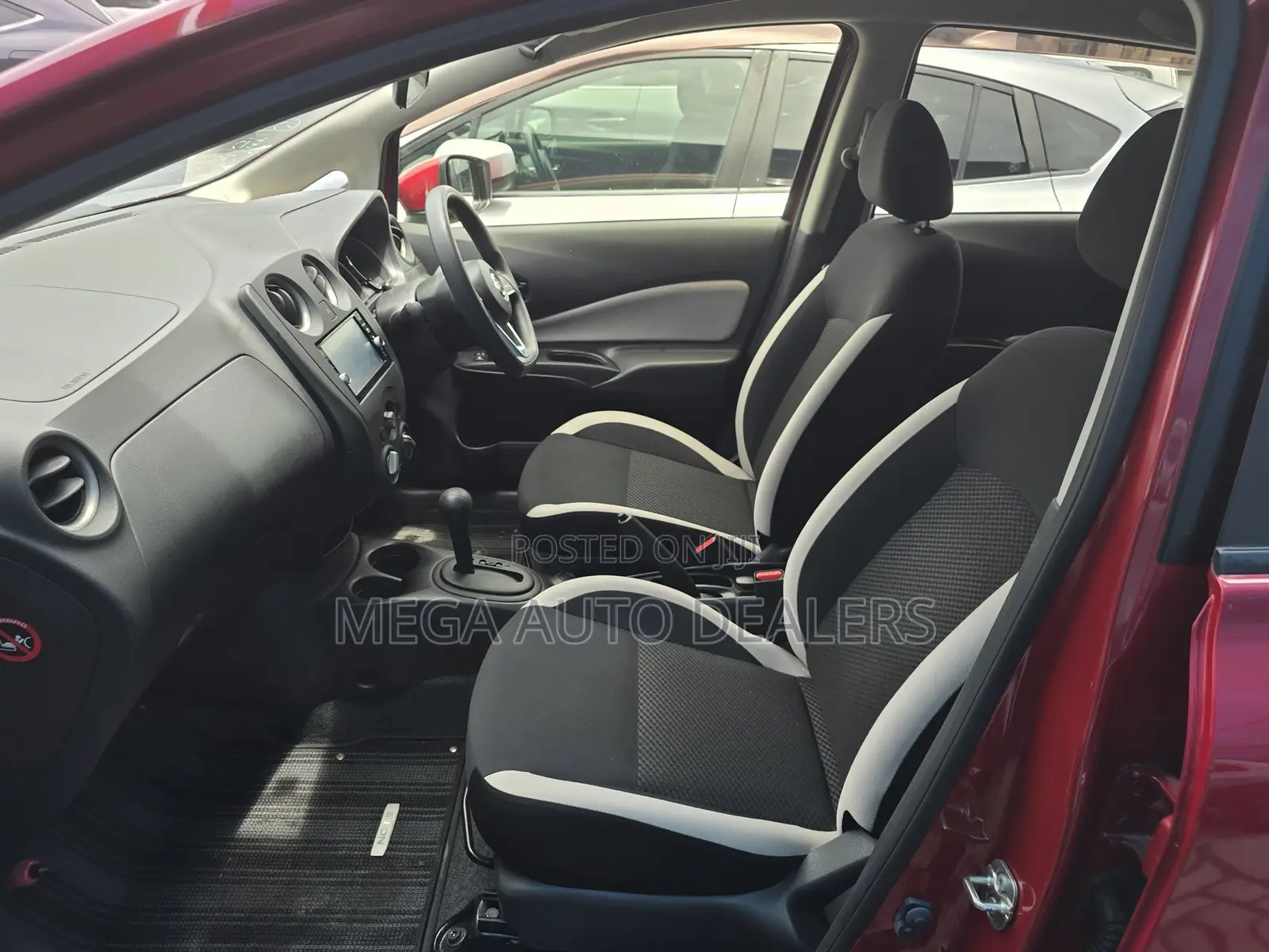 Nissan Note 2018 Red