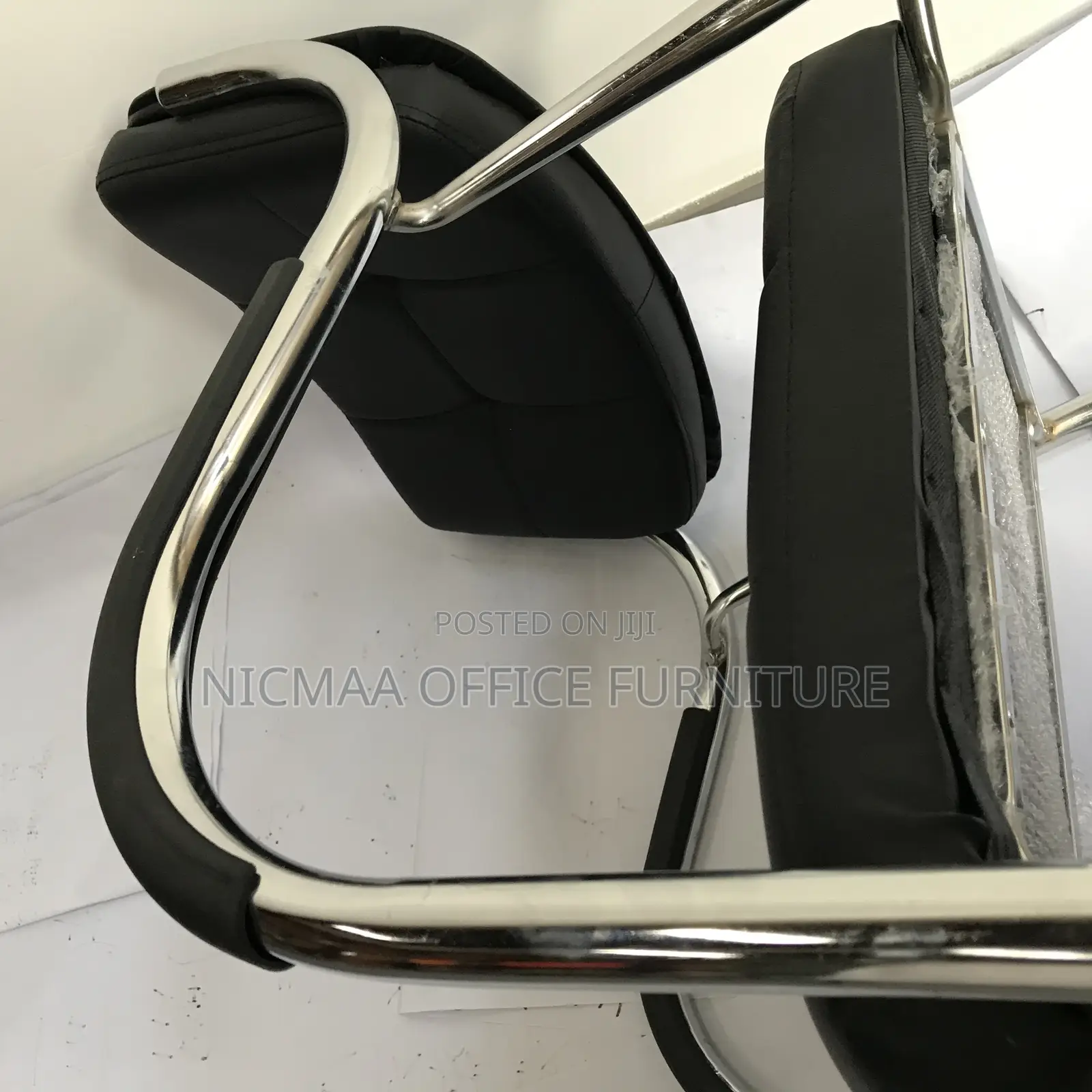 Black Chrome Finish Catalina Visitor Seat